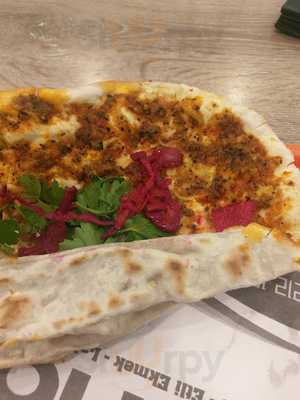 Uzunoğlu Lahmacun