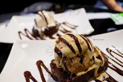 ‪Icons Coffee Shop‬