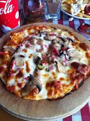 Pizza Marina menu