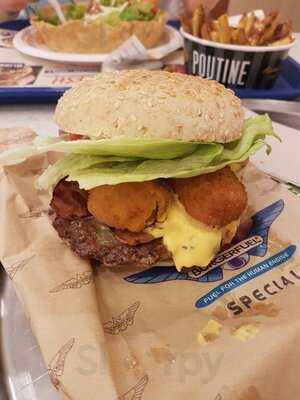 ‪burger Fuel‬