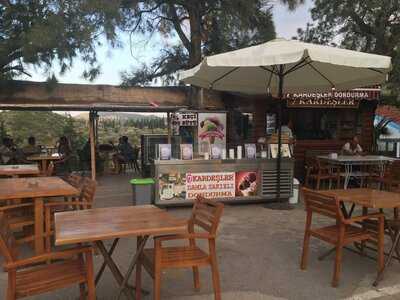 7 Kardeşler Dondurma Cafe
