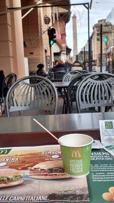 McDonald's - Indipendenza, Bologna