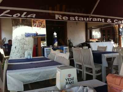 Lola Restaurant