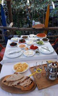 Mozaik Selale, Harbiye