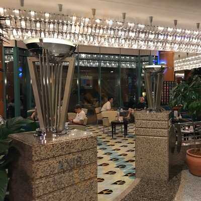 ‪Axis Lobby Lounge‬