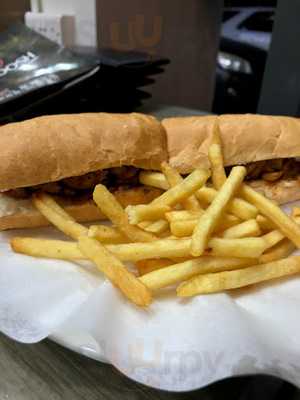 ‪Hush Burger Restaurant‬