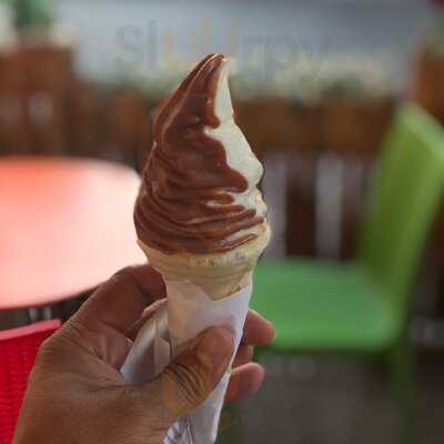 ‪Anas Cafeteria‬