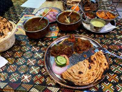 ‪Zhou Food Palace‬