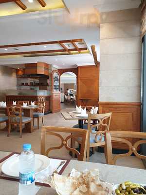 ‪Seasons Fresh Food Emporiums‬