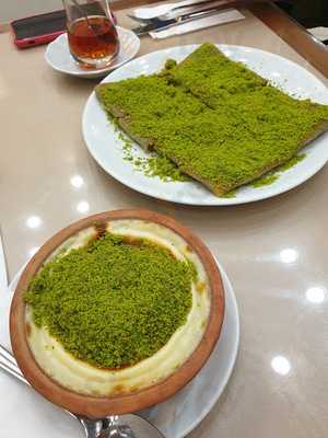 Kofteci Cemo, İstanbul