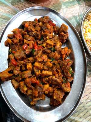 ‪Brothers Restaurant‬