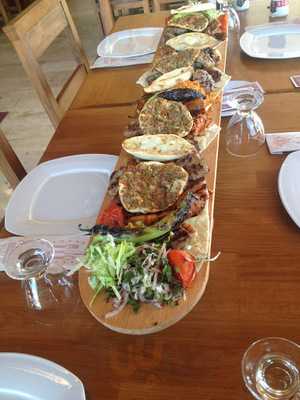 Merkezefendi Dervişân Sofrası