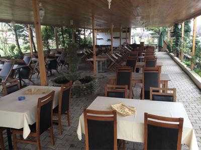 Mola Restaurant