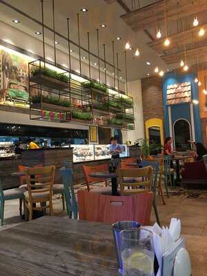 ‪Cafe Havana Umm Suqeim‬