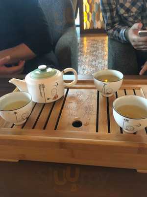 Aromania Hookah Lounge