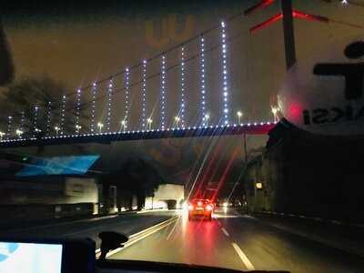 New Yorker Restaurant - Summer