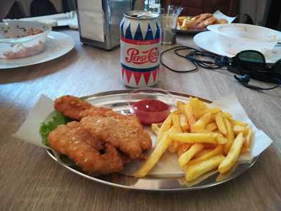 Mac Kudo Cafe & Fast Food