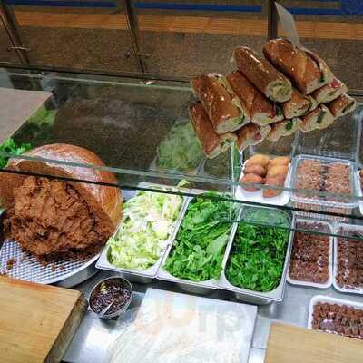 Kahta Cig Koftecisi Bilal Usta