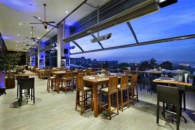 Veranda Bar & Terrace