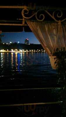 Grand Piano Cafe