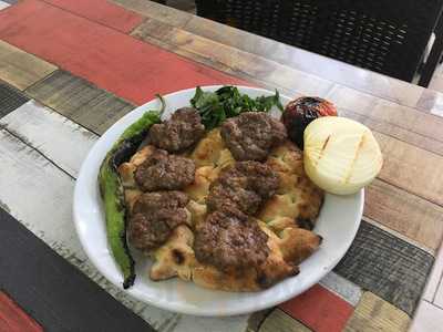 Meşhur Aksu Yıldız Köfte, Antalya