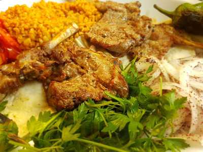 Altınşiş Eyvan Sofrası