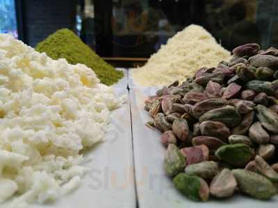 Anteplioğlu Tatlı Baklava