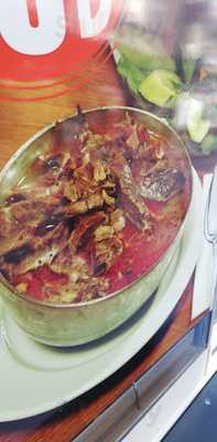 Üçler Akçaabat Köfte