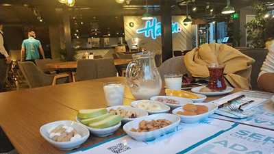 Hadin Cafe Restaurant