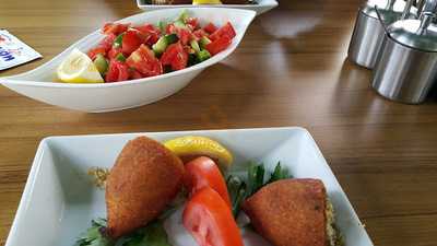 Eyvan Tasfirin Kebap ve Lahmacun