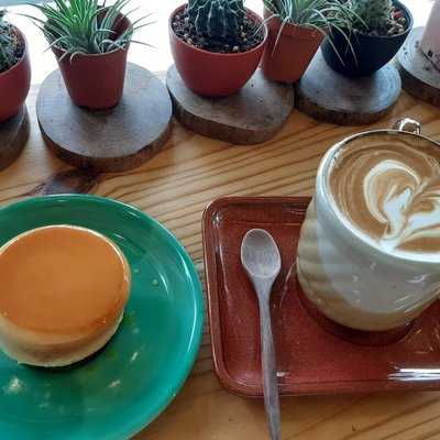 Choo's Coffee And Homemade Cake