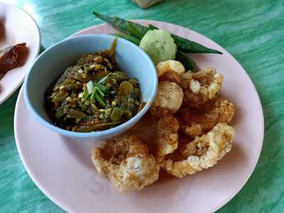 Larb Patan