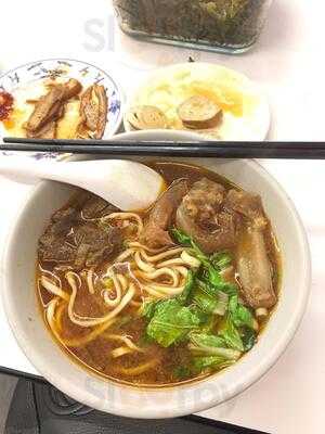 劉記川味牛肉麵