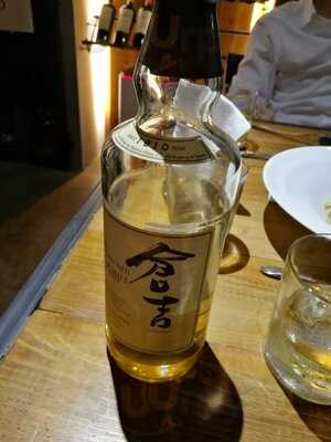 窩式小酒館