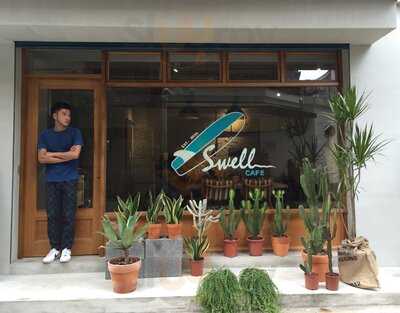 Swell Co. Cafe
