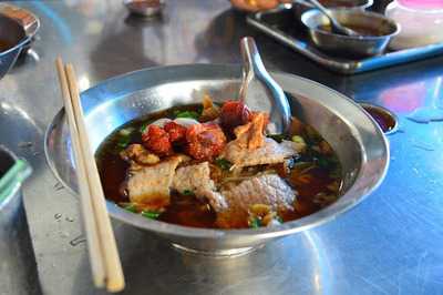 ร้าน ก๋วยเตี๋ยวเพ็ญพริกเผ็ด