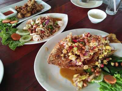 ร้านอาหาร เรือนธรรมชาติ