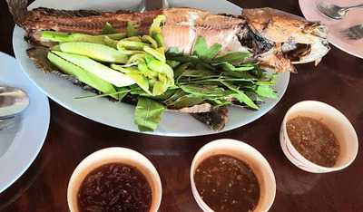 ร้านอาหาร คลองบุญ (เจ้าปลุก)