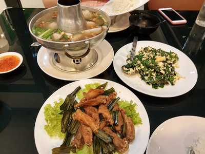 ครัวเจริญ (หวี่เตี้ยง)