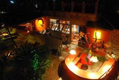 Moov Restaurant, Club & Art Garden