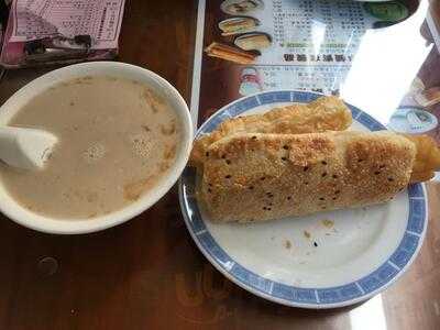 江家黃牛肉麵永和豆漿店, 松山