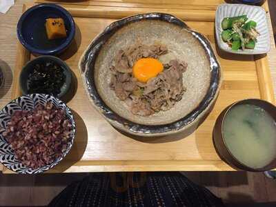 御飯食事処