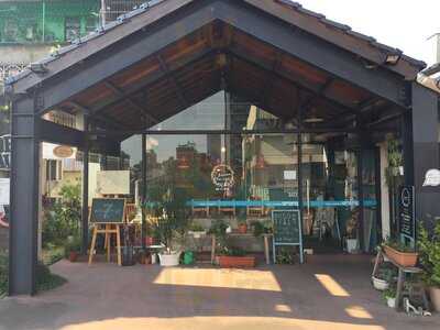 Urara閣樓上的鹹點店, 台中