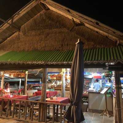 ร้านอาหารชะอำลิตเติ้ลช็อบ แอนด์ รีสอร์ท