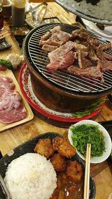 ร้านอาหาร ไวท์เทมโบ