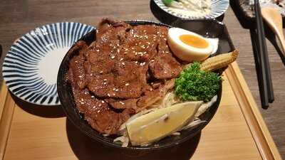 大河屋 燒肉丼 串燒