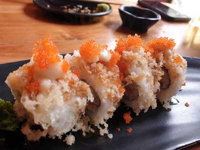 ร้านอาหารญี่ปุ่น ซาคาเอะซูชิ