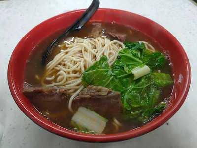 四川味專業牛肉麵