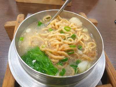 彩園鍋燒麵專賣店, 西區