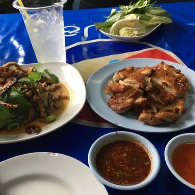 ไก่ย่างป้าแก้ว